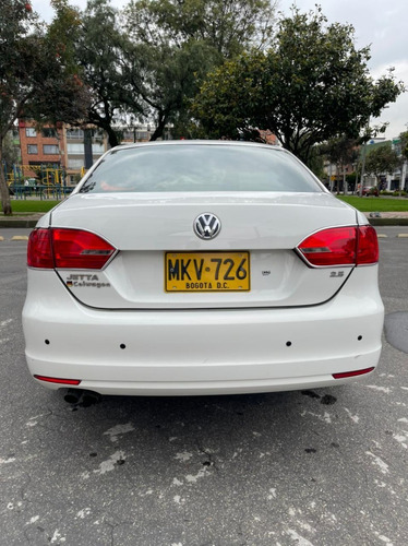 Volkswagen Nuevo Jetta Trendline 2.5 Cc