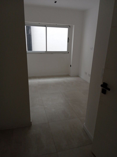 Imagen 9 de 15 de Venta Departamento 3 Ambientes En Parque Patricios, Capital