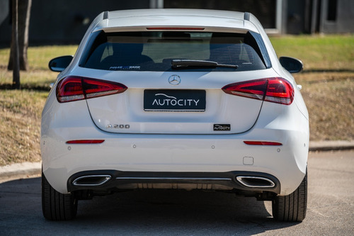 Imagen 5 de 25 de Mercedes Benz A 200 Progressive L18