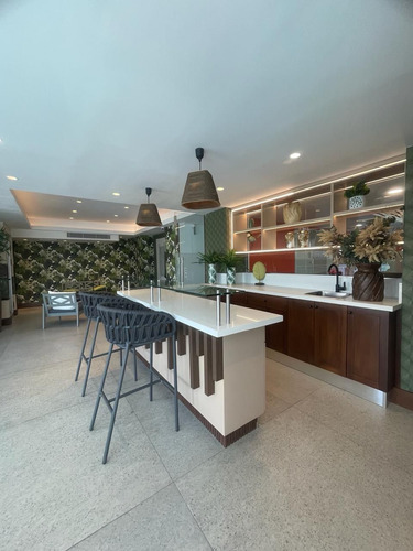 Apartamento En Venta En El Corazón De Piantini