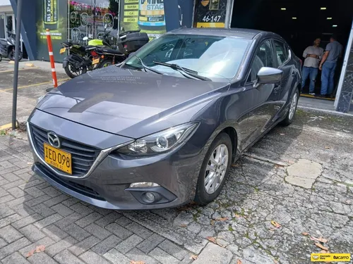 Mazda 3 2.0 Touring