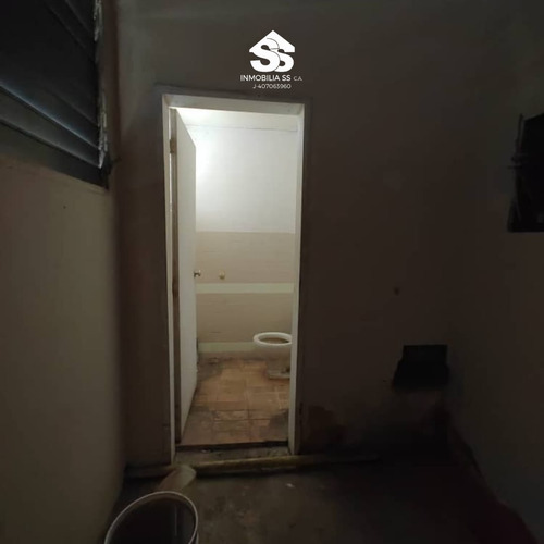 Local En Venta - Turmero, Calle Negro Primero - Oportunidad