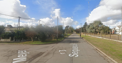 Casa En Venta - 3 Dormitorios 1 Baño 1 Cochera - 300mts2 - Jeppener, Coronel Brandsen