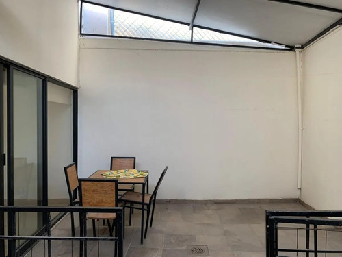 Casa Con Excelente Ubicación Y Mantenimiento Arf