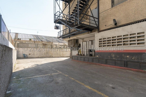 Imagen 15 de 22 de Edificio En Venta Los Cortijos De Lourdes I
