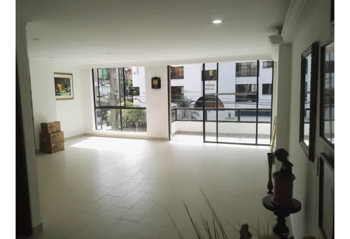 Venta De Apartamento En Laureles