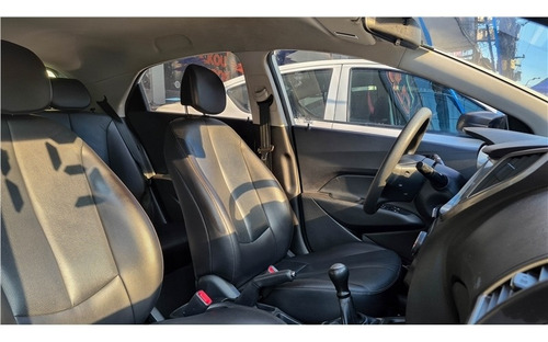 Imagem 11 de 14 de Hyundai Hb20 Comfort 2015 Sem Entrada Ou Com Seu Usado De En