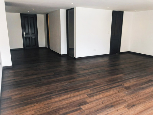Imagen 4 de 8 de Venta De Apartamento En La Zona 13 , Avenida Las Américas