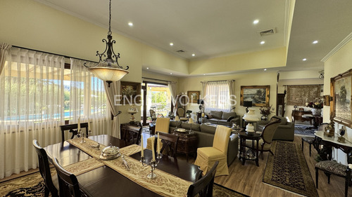 Venta Espectacular Casa En Mitrinhue