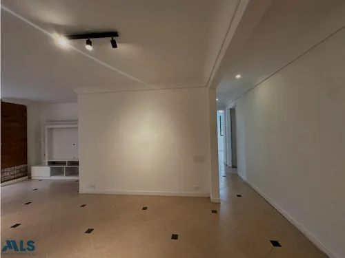 Apartamento En Lalinde Con Generosa Terraza(mls#256169)