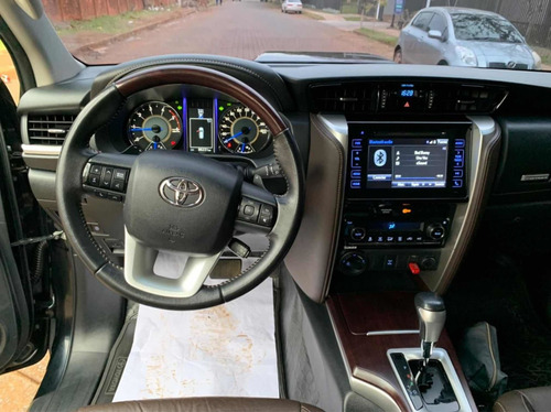 Imagen 10 de 10 de Toyota Fortuner La Más Full