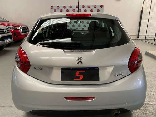 Imagen 5 de 17 de Peugeot 208 1.5 5p Allure 2017