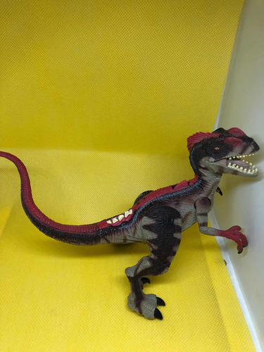 Velocirráptor Figura Electrónica Jurassic Park Iii