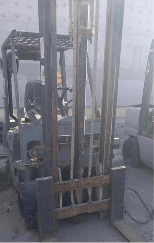 Imagen 4 de 15 de Autoelevador Toyota 1500kg Nafta Envios A Todo El Pais