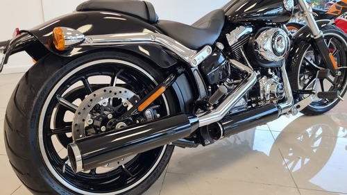 Harley Davidson Breakout