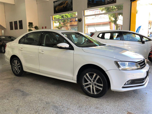 Imagem 3 de 15 de Volkswagen Jetta 1.4 Tsi Comfortline Tiptronic 2016 Baixo Km