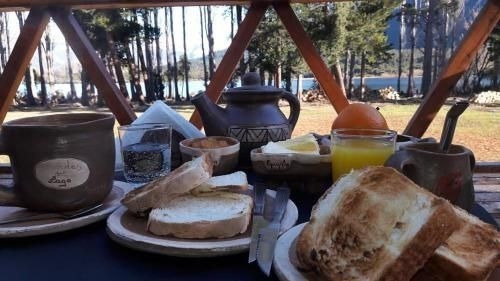 Imagen 17 de 26 de Hosteria Miradas Del Lago - Sobre El Lago Epuyén