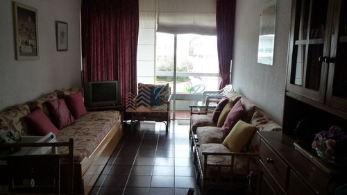 Apartamento En Aidy Grill, 2 Dormitorios *- Ref: 74