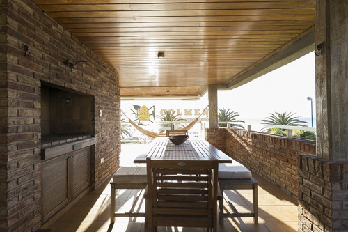 Apartamento En Alquiler En Punta Del Este - Frente Al Puerto - Consulte !!!!!- Ref: 3751