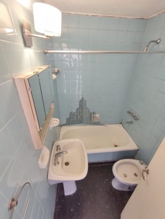 Imagen 7 de 13 de Venta - Departamento - Dos Ambientes - Devoto - Capital - Oportunidad - Inversion