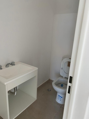 Casa En Alquiler Con 2 Dormitorios, Casas De Santa Maria, Villa Nueva, Tigre
