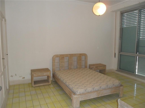 Apartamento À Venda Por R$ 2.300.000,00 - Pitangueiras - Guarujá/sp - Ap5547