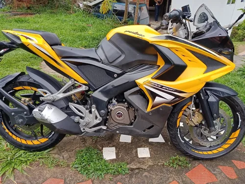 Pulsar Rs 200 2017