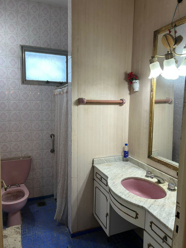 Casa En Venta De 3 Dormitorios C/ Cochera En Villa Floresta