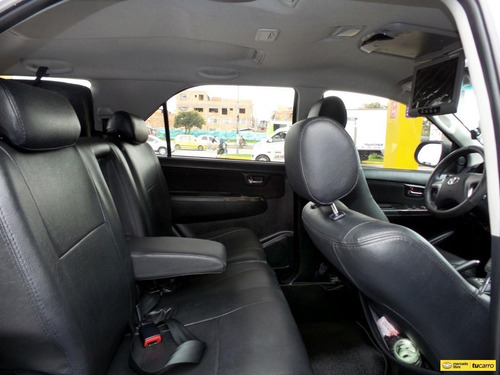Toyota Fortuner Srv