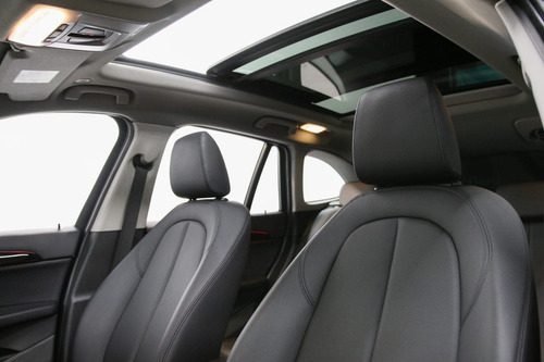 Imagem 12 de 15 de Bmw X1 Sdrive 20i 2.0/2.0 Tb Acti.flex Aut. 2017/2018