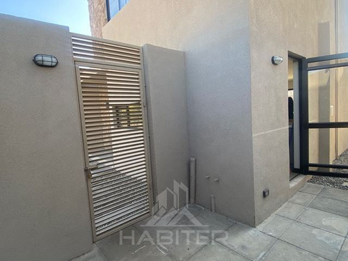 Casa En Venta De 3 Dorm. En Colina