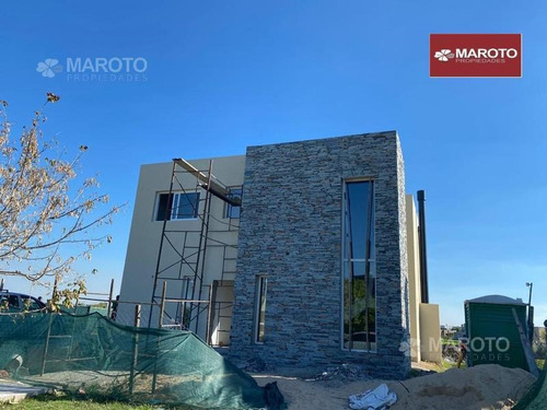 Casa En Venta En Barrio El Canton Puerto - Maroto Propiedades