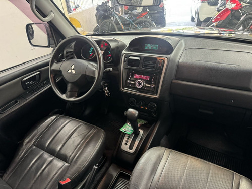 Mitsubishi Pajero TR4 2.0 4x2 Flex Aut. 5p