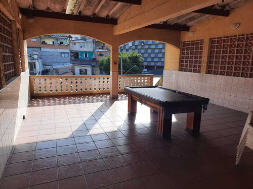 Imagem 2 de 11 de Casarão