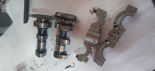 Imagem 3 de 5 de Peças Kx 450