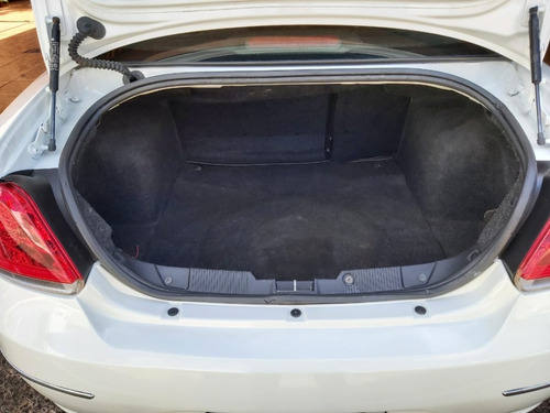 Fiat Linea Essence 2013 1.8 16v 4p Manual Etork