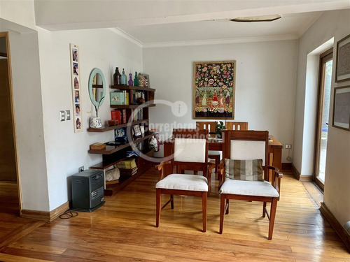 Casa En Venta De 3 Dorm. En Providencia