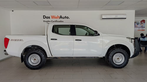 Imagen 1 de 13 de Nissan Np300 Doble Cab Diesel 4x4 Dt Mt 2018
