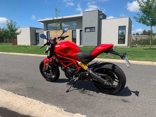 Ducati Monster 797