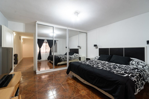 Venta De Casa 6 Ambientes En V. Tesei Apto Credito