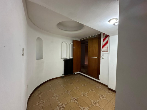 Chalet En San Miguel Ctro. Uso Profesional