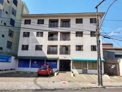 Venda De Apartamentos / Padrão Na Cidade De São Carlos 24719