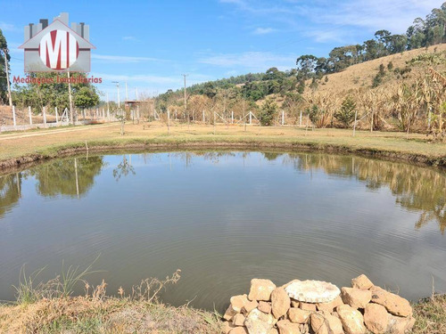 Imagem 27 de 30 de Chácara Maravilhosa Com Nascente, Lago, Fino Acabamento, 03 Dormitórios À Venda, 7000 M² Por R$ 700.000 - Pedra Bela/sp - Ch0560