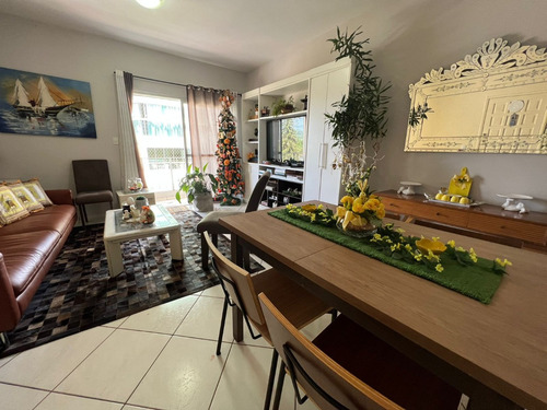 Apartamento Balneário Camboriú Barra Sul Quadra Mar 125 Metros Do Mar Com 3 Quartos E 2 Banheiros