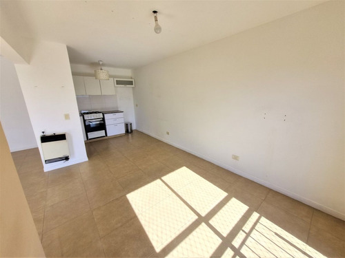 Alquiler Departamento 2 Ambientes Balcón Amenities