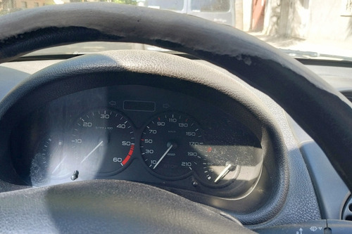 Peugeot 206 1.9 Live! 2