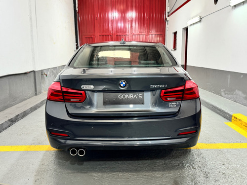 BMW Serie 3 2.0 320i Sedan Executive
