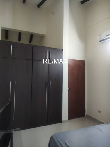 Venta Hermoso Th En Urbanizacion Asocibal Norte, Carenero, Higuerote