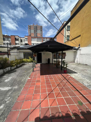 Imagen 12 de 19 de Se Arrienda Casa Grande Para Local O Oficinas