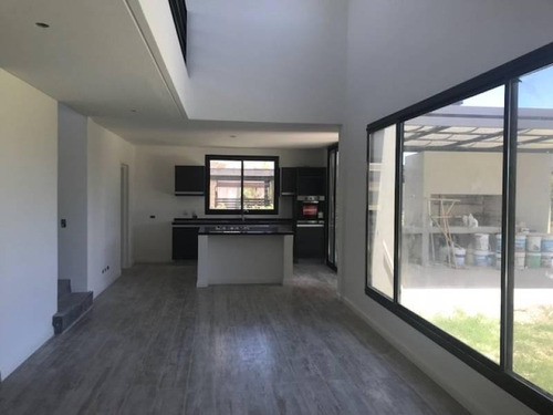 Imagen 5 de 9 de Casa En Venta En Barrio Santa Catalina - Villanueva Maroto Propiedades
